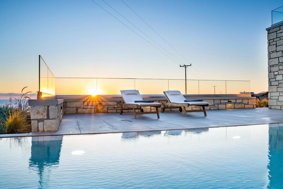 Swimming pool, Sunset, sunbed