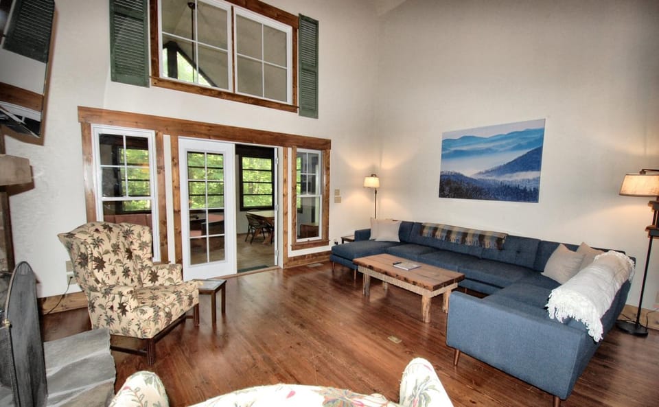 Horse Cove Haven House in Highlands