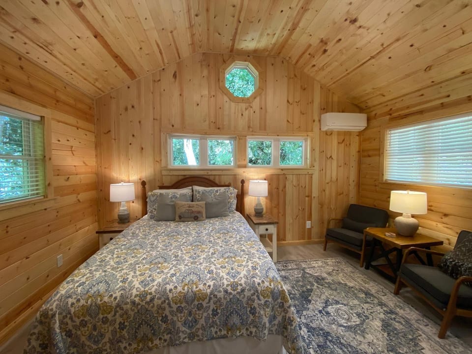 Baby Bear's Den House in Highlands