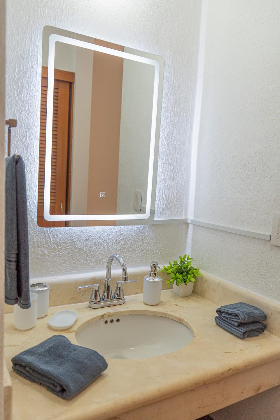 Bathroom, towels
