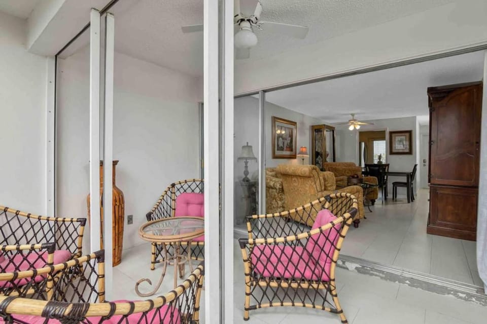 Beach Luxury Apartment in Naples