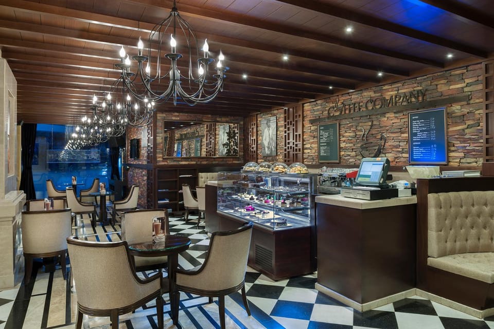 Lounge or bar, Food and drinks, Area and facilities