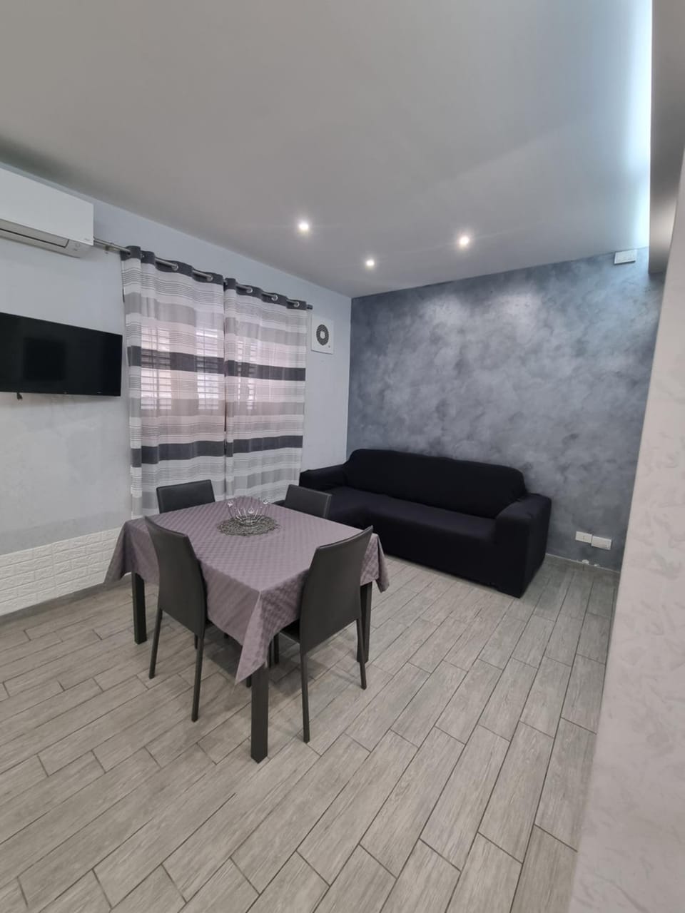 TV and multimedia, Dining area