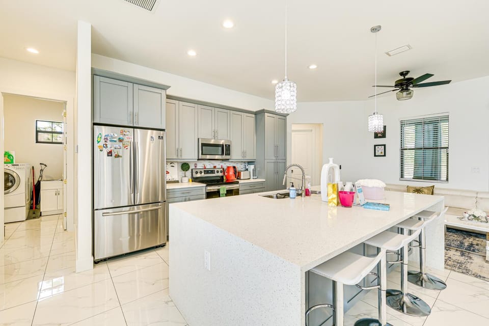 Day Trip to Fort Myers Beach: Pet-Friendly Home! House in Lehigh Acres