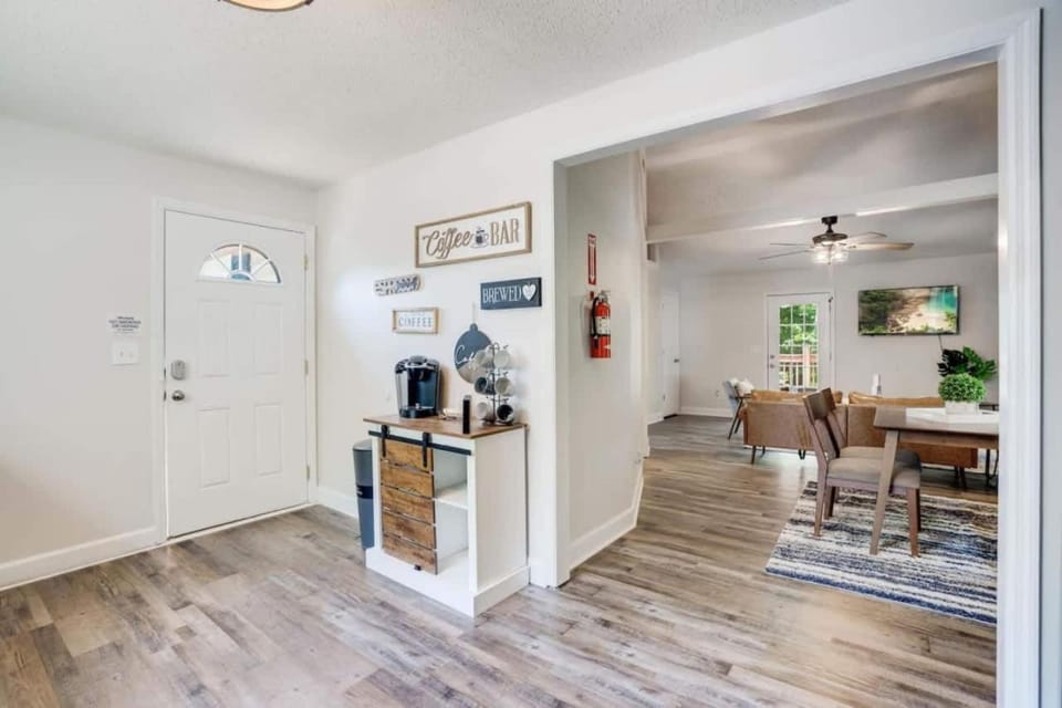 Cozy Oasis of Downtown Clarksville House in Clarksville