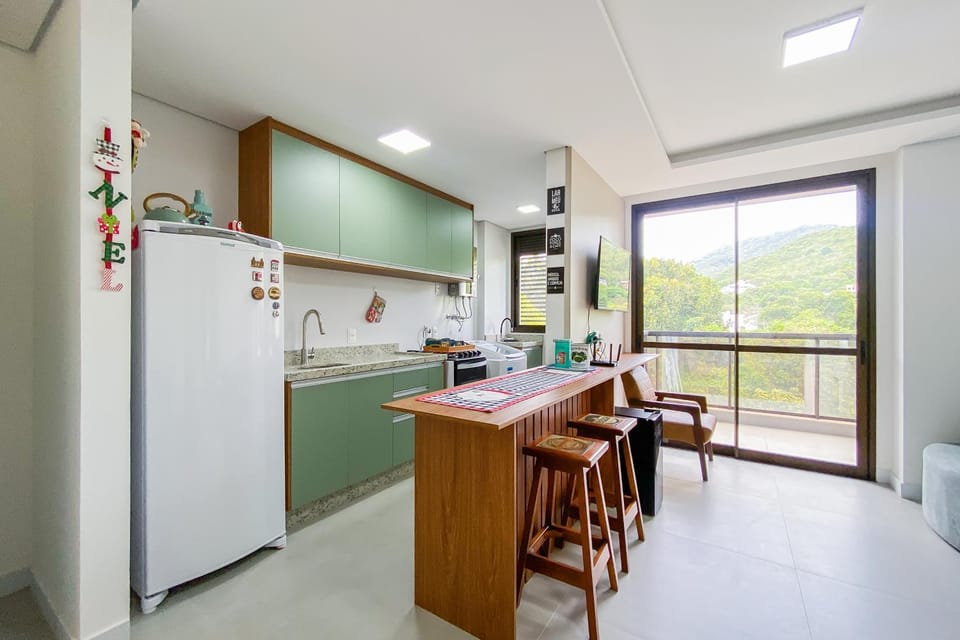 Praia de Palmas - 350m do Mar - Apto em Home Clube Completo Apartment in Florianopolis