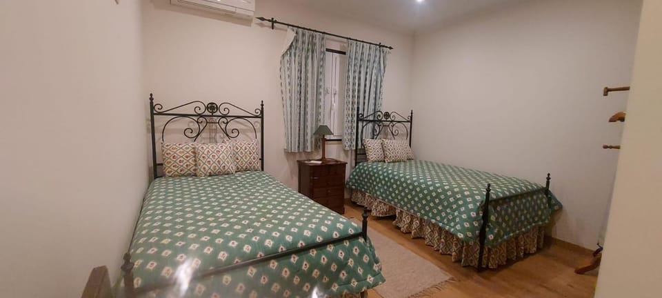 Agro-Turismo do ROXO Country House in Beja District