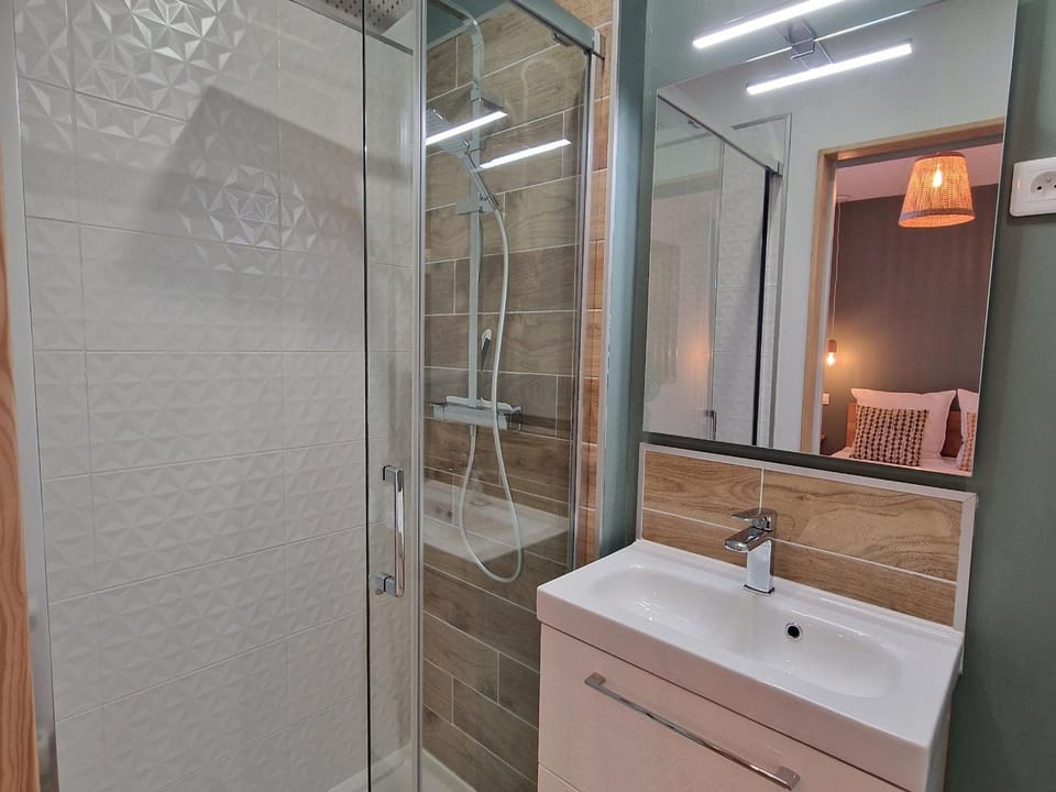 Studio moderne et calme avec parking à Châteauroux Apartment in Centre-Val de Loire