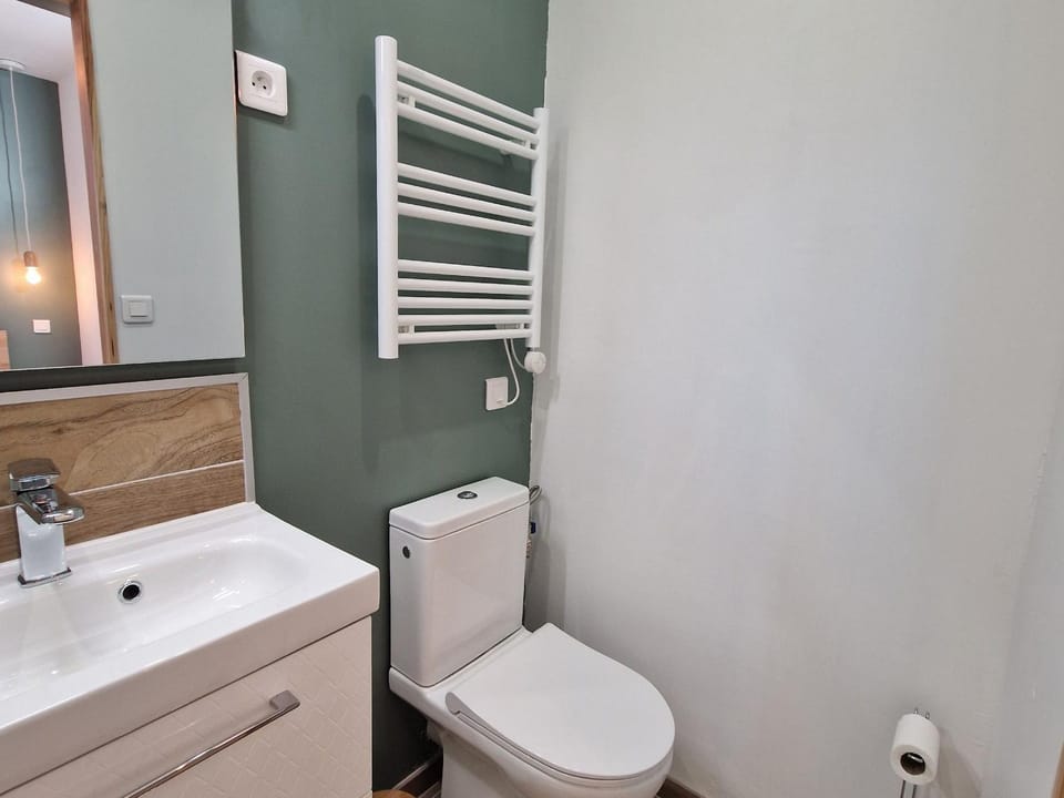 Studio moderne et calme avec parking à Châteauroux Apartment in Centre-Val de Loire