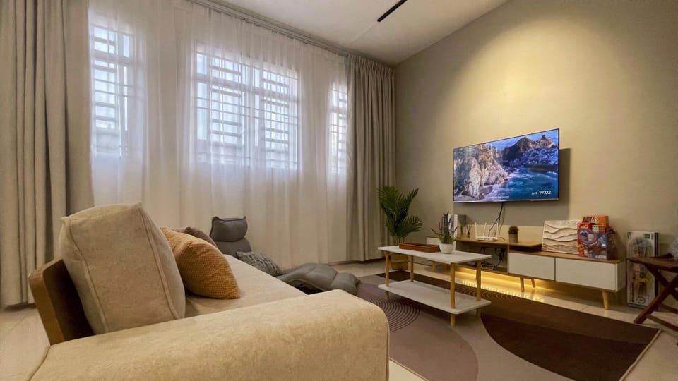 TV and multimedia, Living room, Seating area