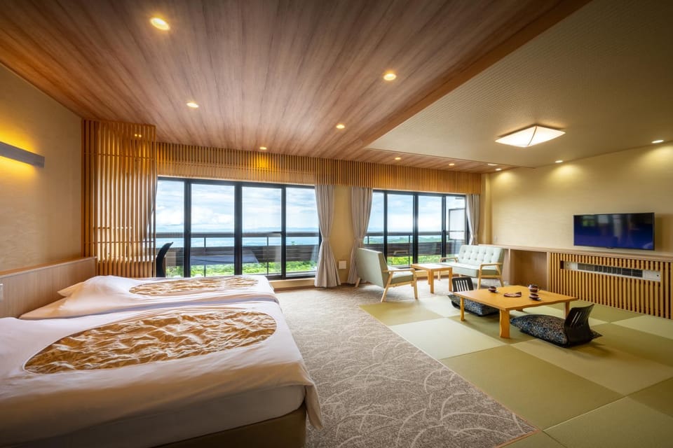 Bed, TV and multimedia, Living room, Photo of the whole room, Bedroom