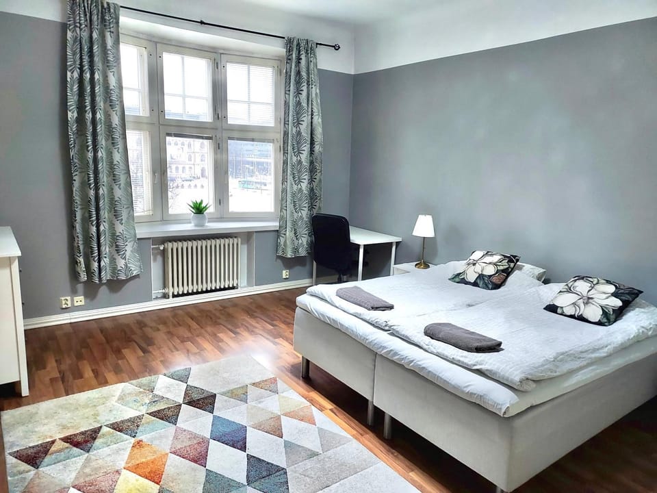 Bed, Bedroom, internet