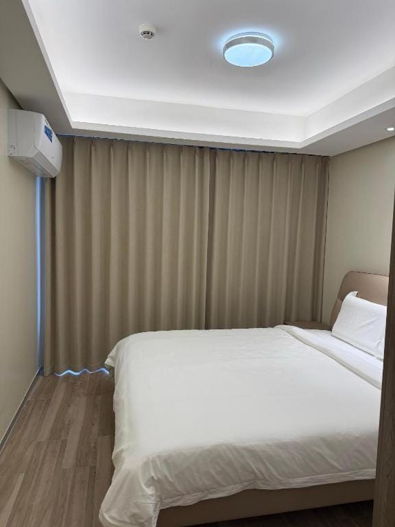 City Center Business Hotel-Near Manila Airport and PITX Hotel in Quezon City