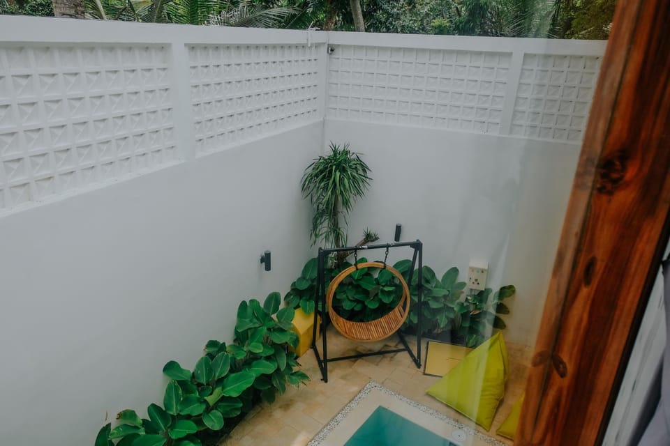 Patio, Pool view, Swimming pool