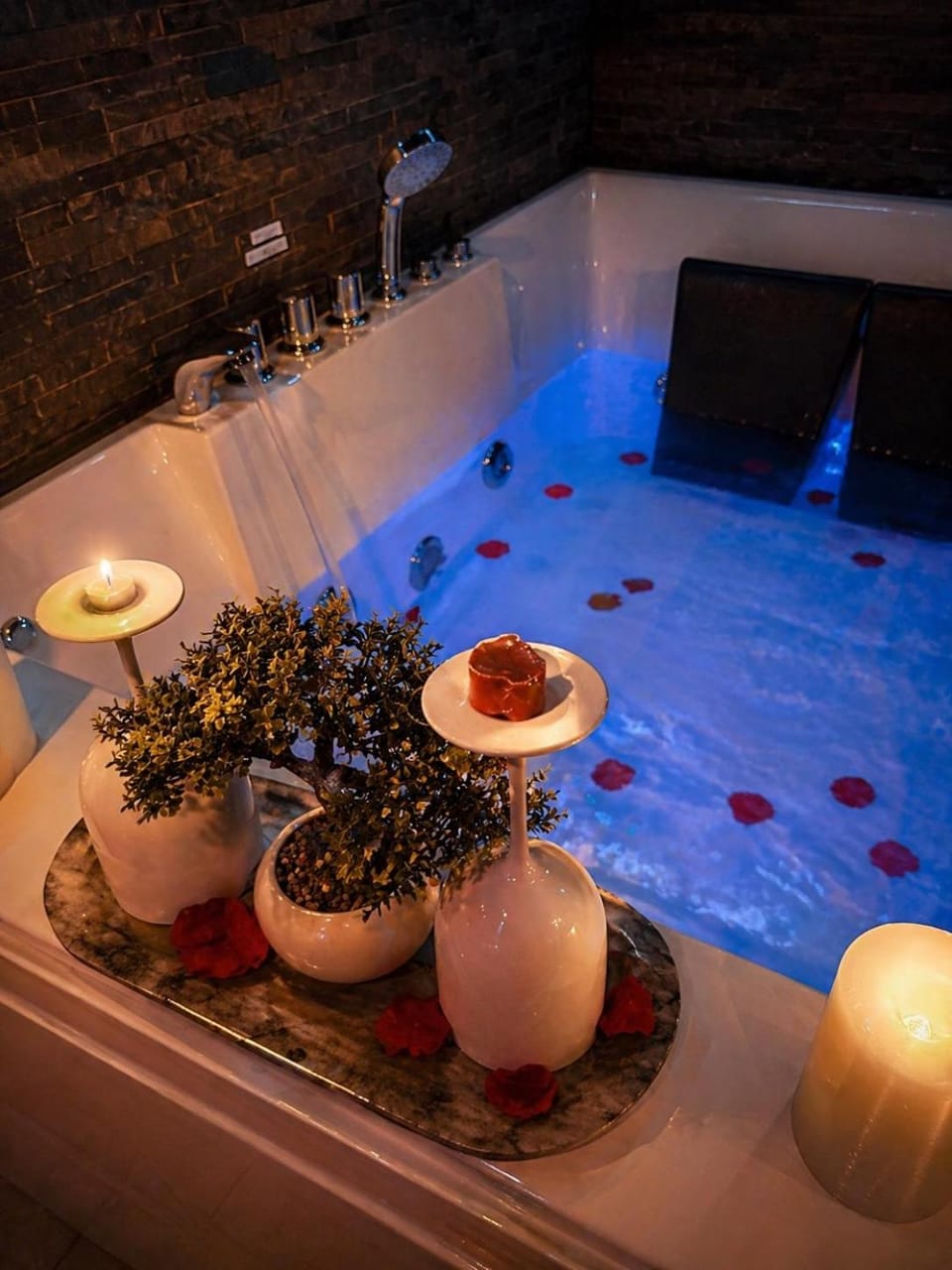 Night, Hot Tub, Drinks