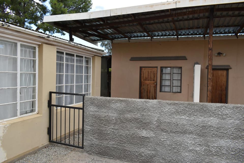Hantam Kunskamer Apartment in Western Cape