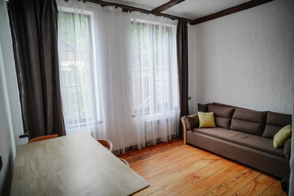 Living room, Photo of the whole room, Seating area