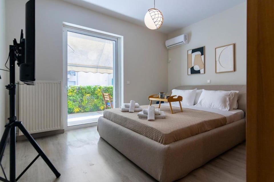 Artistic 2bedroom Luxury Hop to Acropolis Apartment in Athens