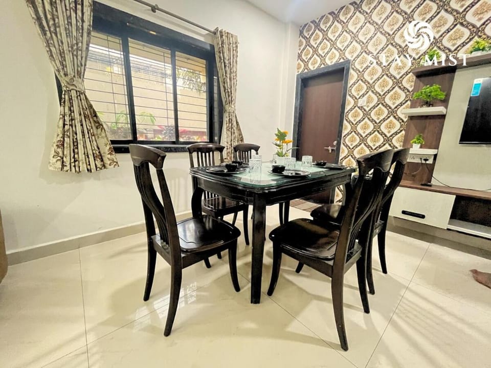 Staymist - Casa Palais Villa in Maharashtra