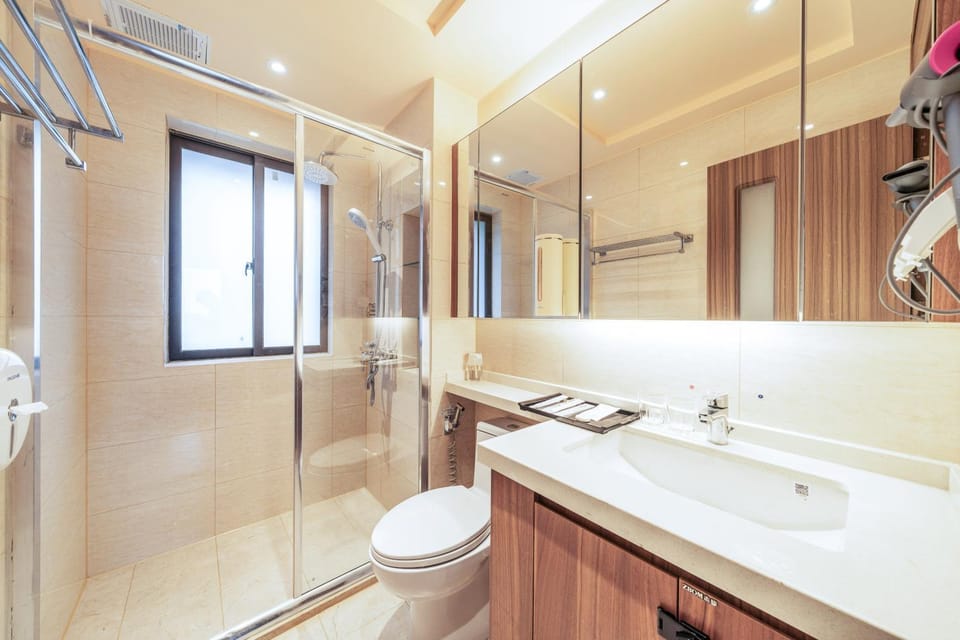 Shower, Bathroom