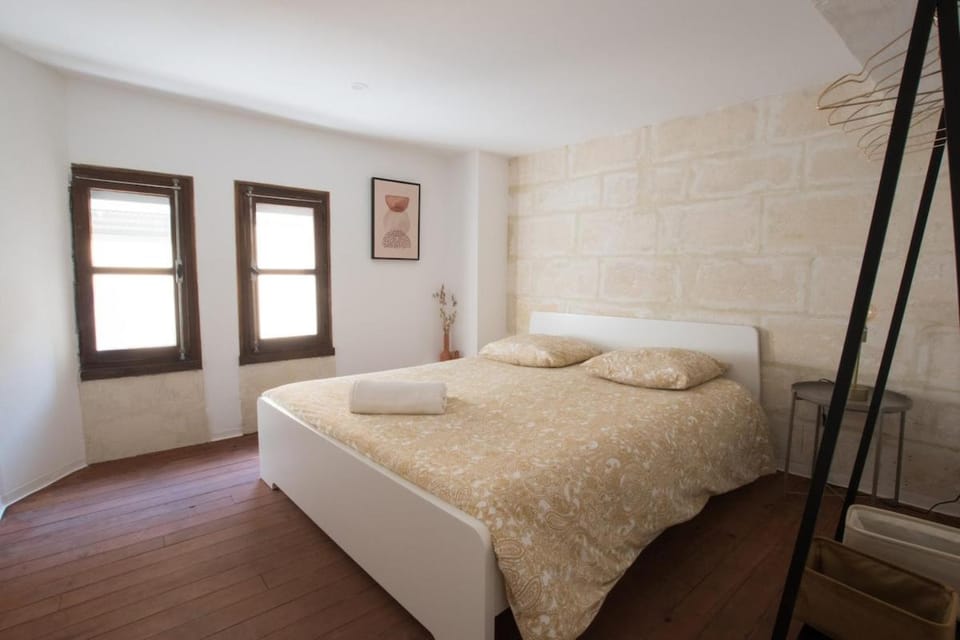Rooftop de la Roquette Terrasse Clim Apartment in Arles
