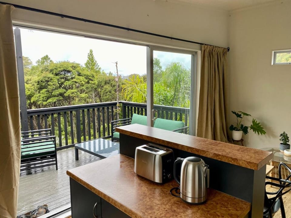 Cosy Bush Apartment Apartment in Auckland