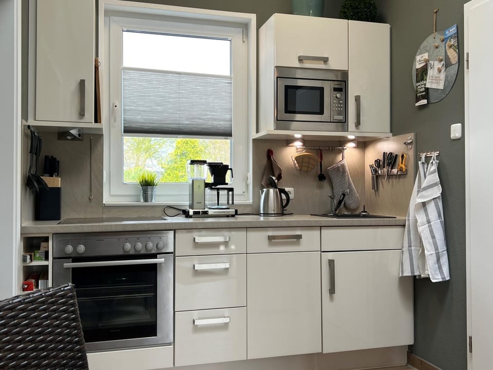 Kitchen or kitchenette, Living room