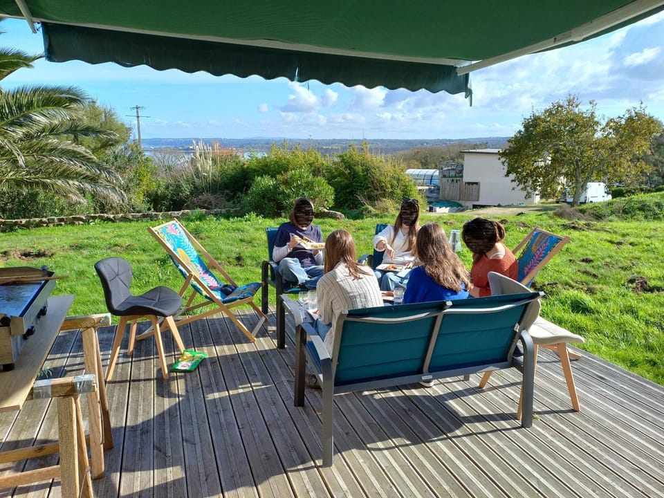 Patio, Natural landscape, Garden, View (from property/room), Balcony/Terrace, Garden view, children, Family