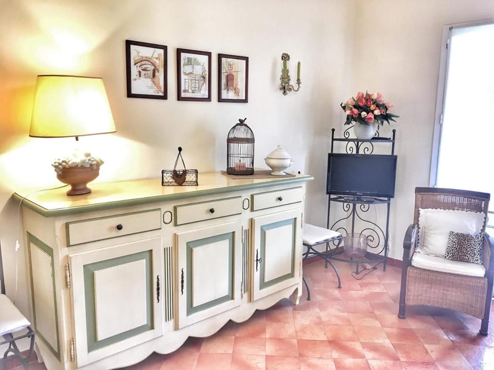 T2 55 m2 avec terrasse 25 m2 Apartment in La Ciotat