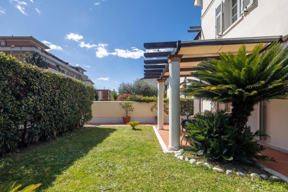 Property building, Garden, Garden view