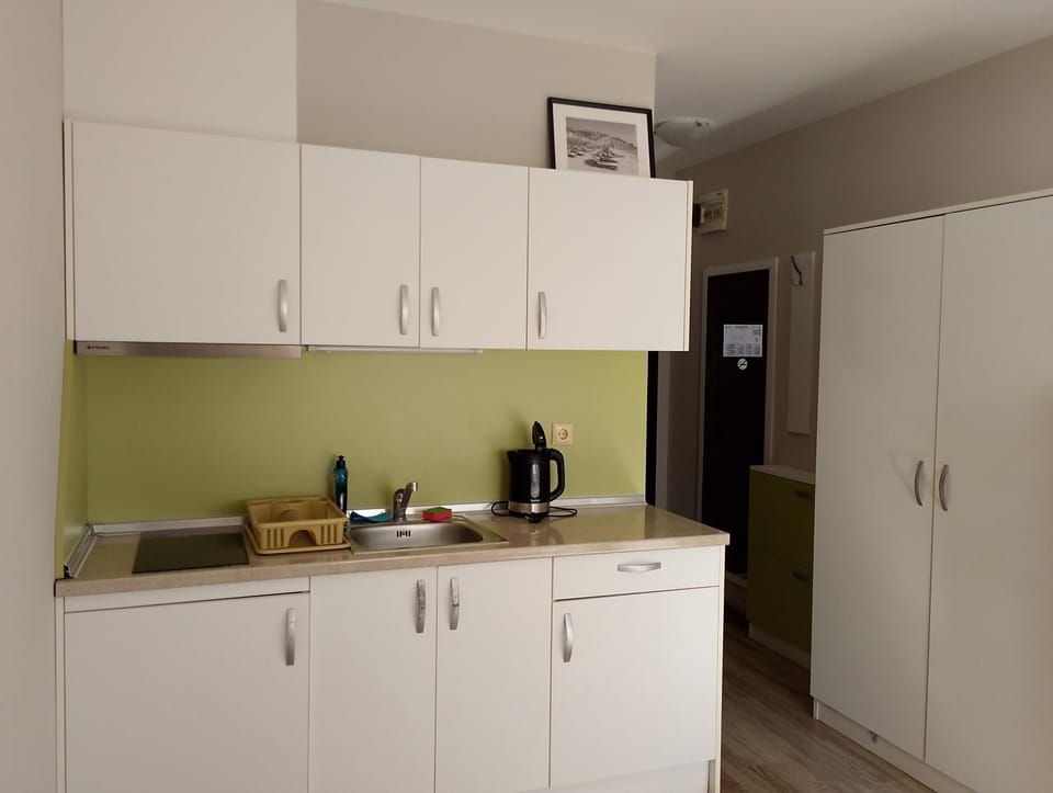 Coffee/tea facilities, Kitchen or kitchenette