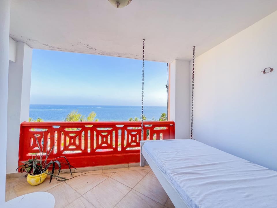 Bed, Natural landscape, Photo of the whole room, Bedroom, Sea view