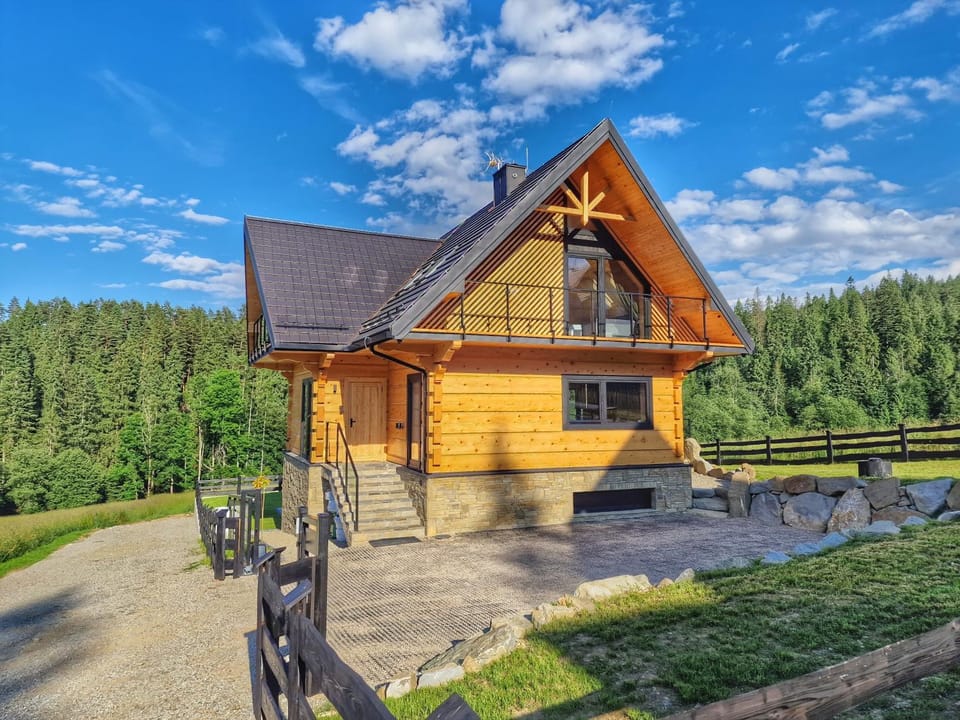 LK Forest Villa luksusowe domy z basenem z jacuzzi, sauną, grotą solną, salą bilardową i ogrodem Villa in Lesser Poland Voivodeship