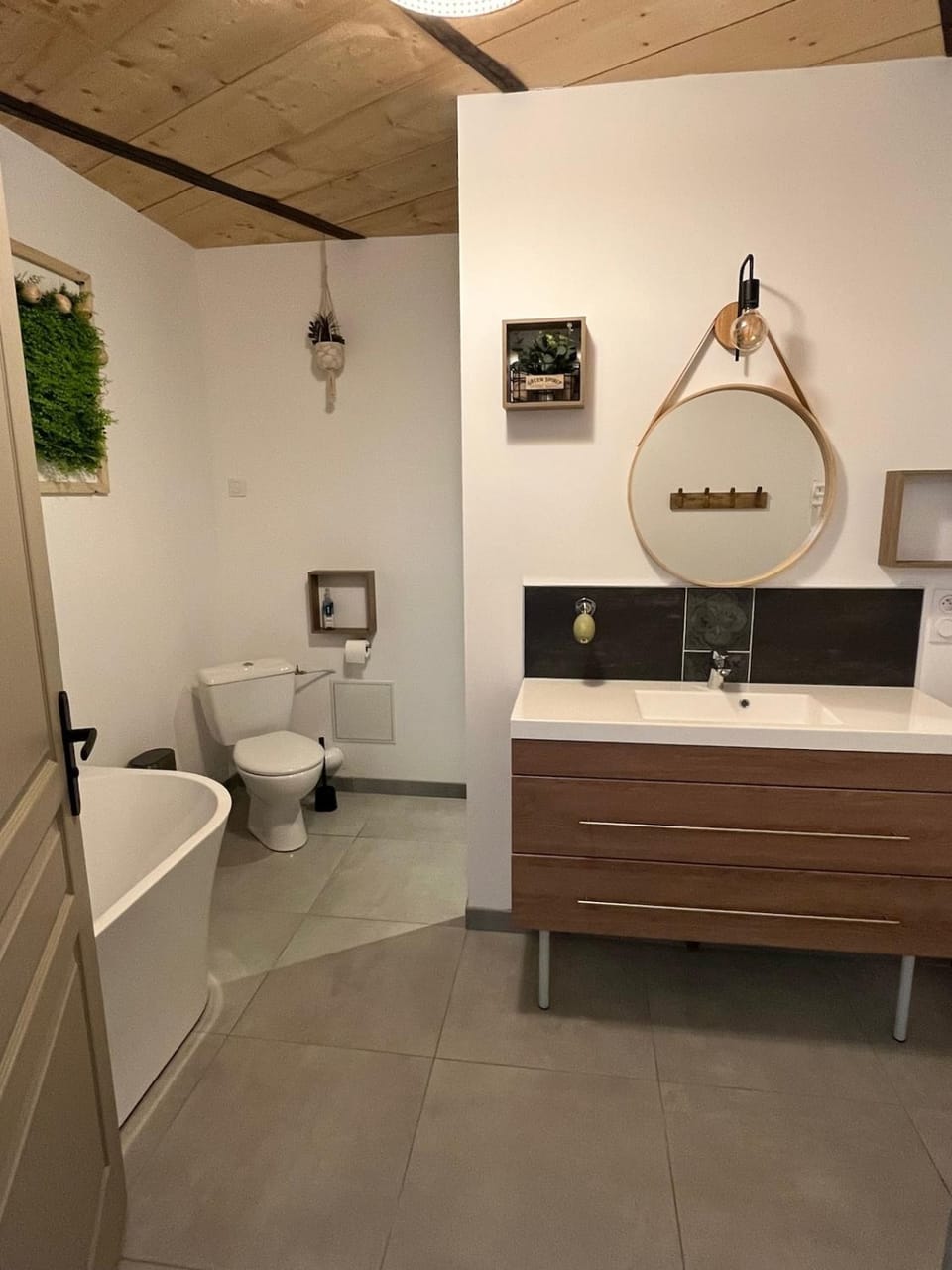 Magnifique LOFT urbain centre,gare,parking privé Apartment in Le Mans