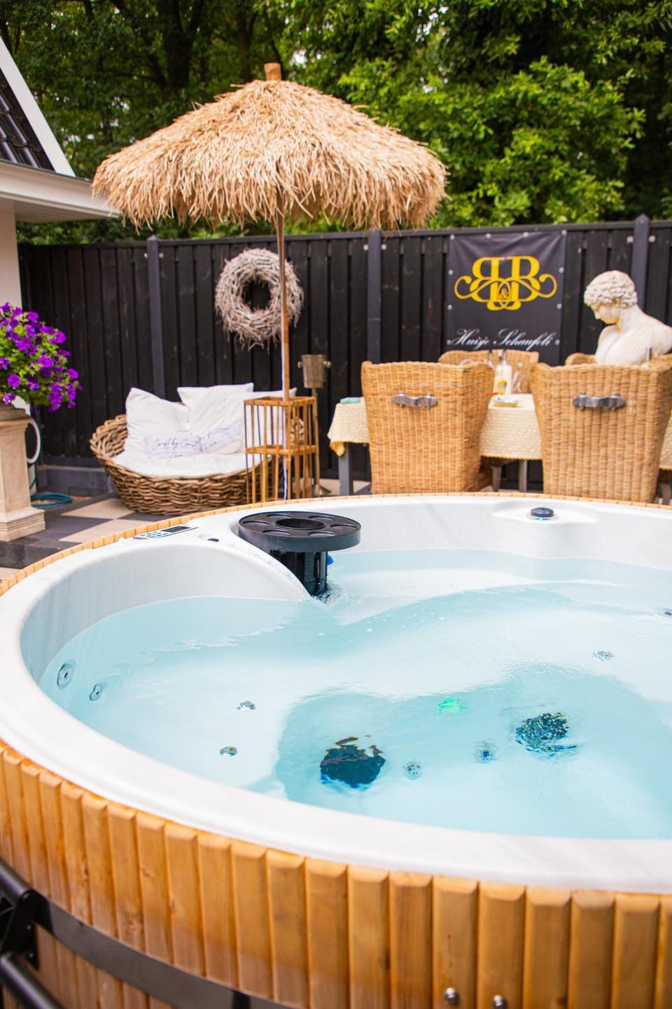 B&B Huisje Schaufeli Bed and Breakfast in Overijssel (province)