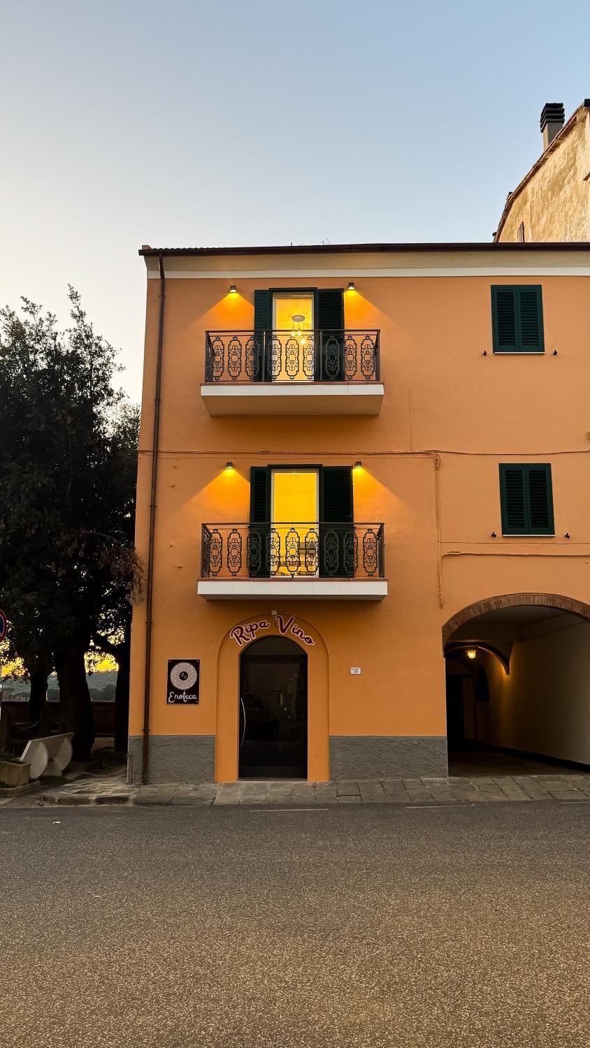 Property building, Day