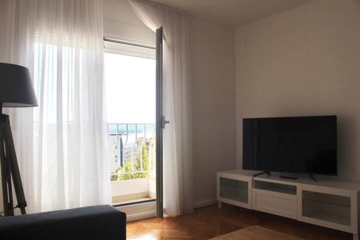 Newly Renovated Spacious Downtown Tivat Apartment Apartment in Kotor Municipality