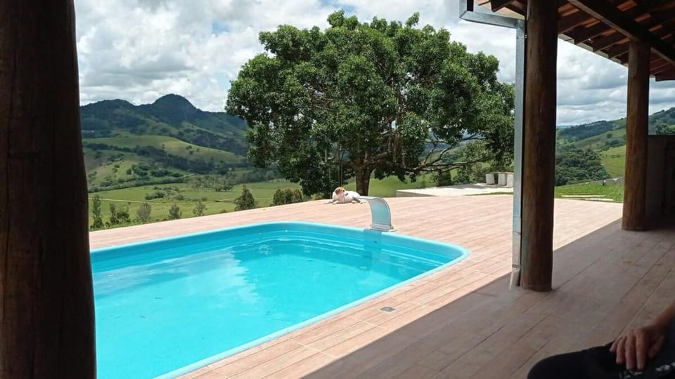 Chalé Boas Novas Piranguçu MG Chalet in State of São Paulo