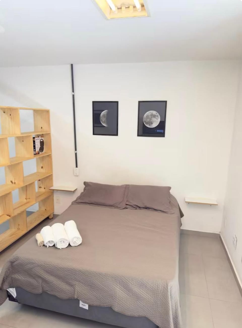 01 - ESTÚDIO MODERNO com Área privativa, Wi-Fi veloz, TV smart, Vaga de garagem, Cozinha completa, próximo a Skema School Apartment in Belo Horizonte