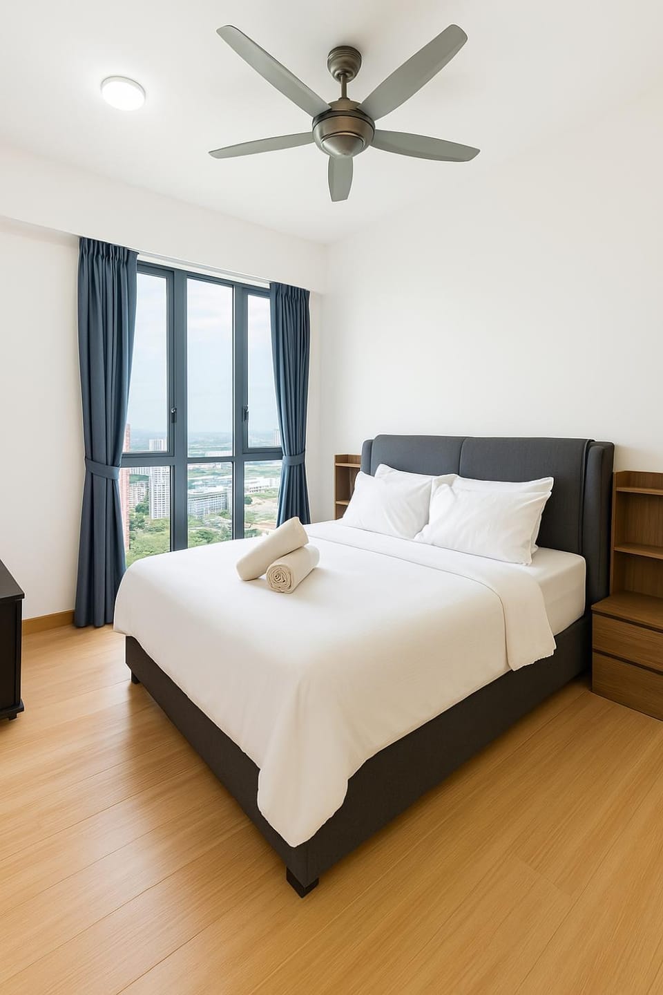 Bed, Photo of the whole room, Bedroom