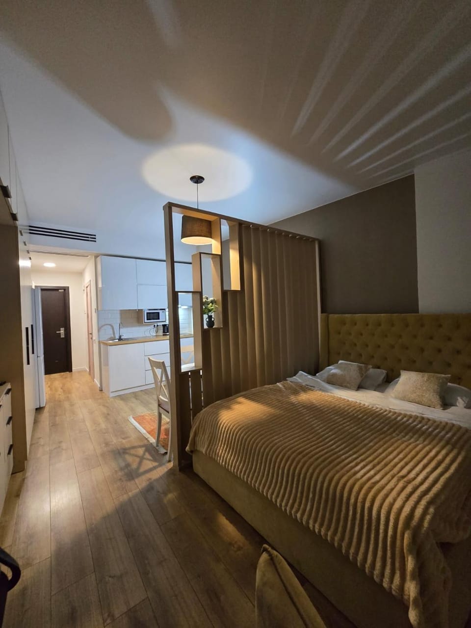 Bed, TV and multimedia, Photo of the whole room, Bedroom, wardrobe