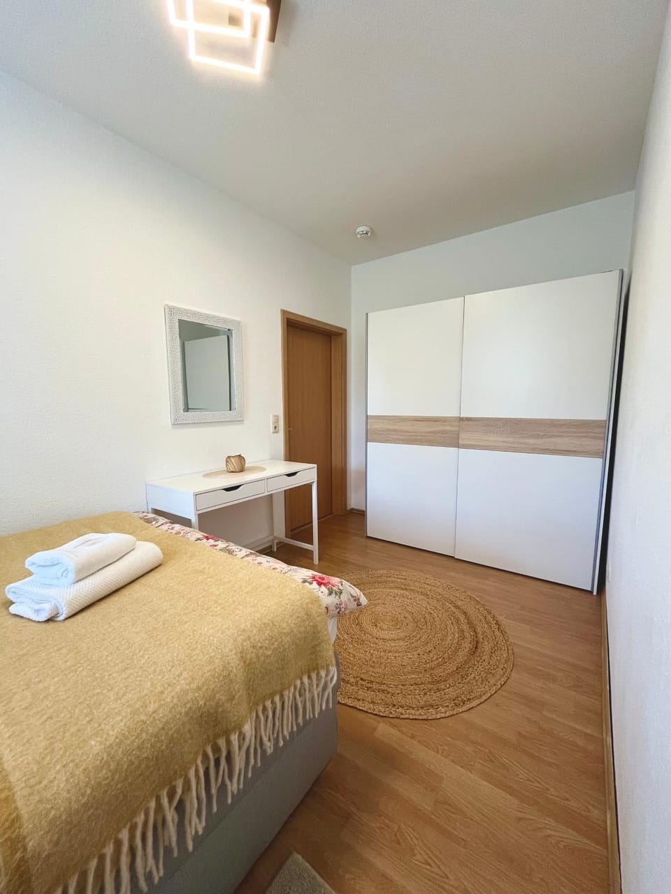 Bed, Bedroom, wardrobe