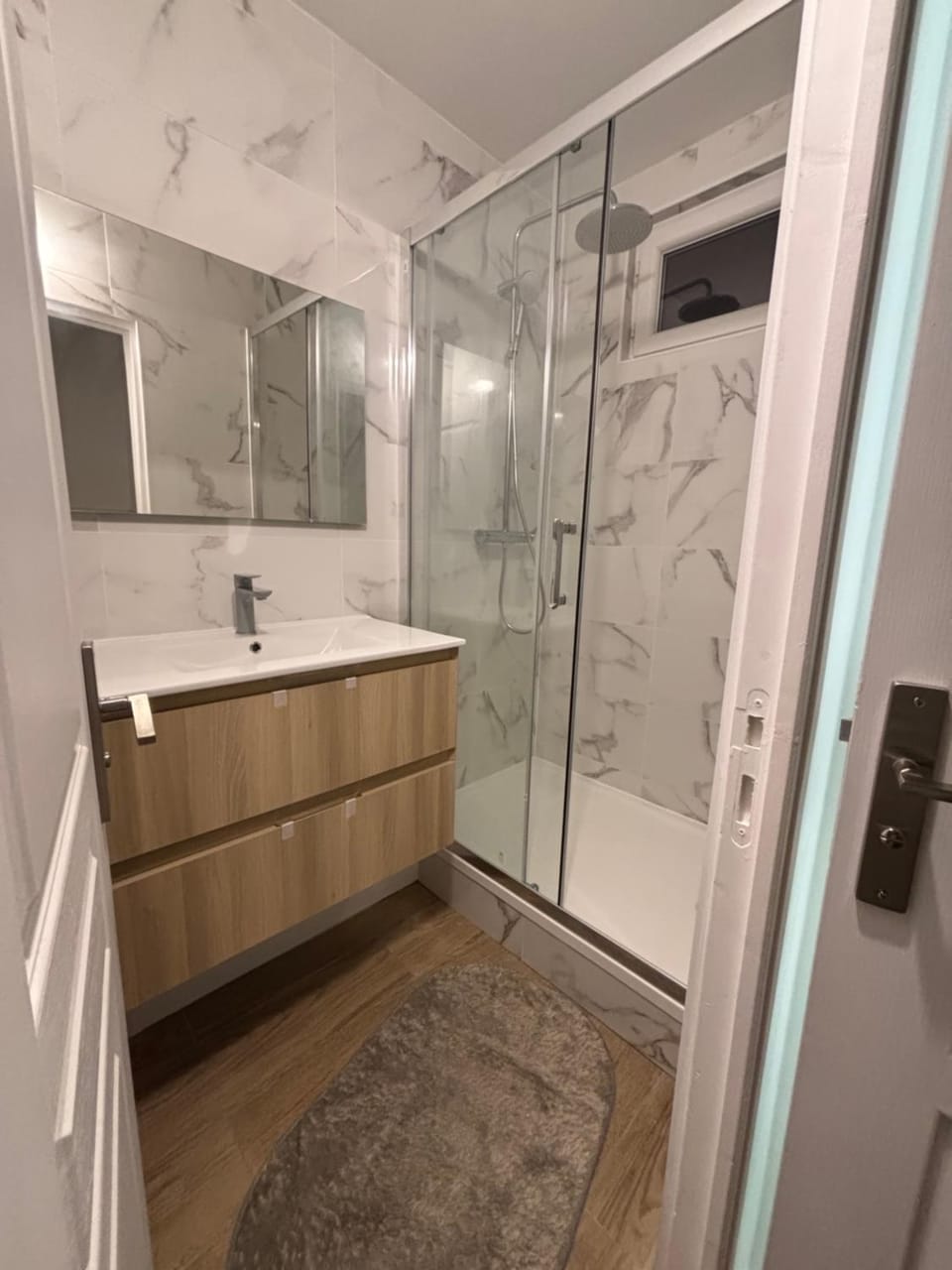 Shower, Bathroom