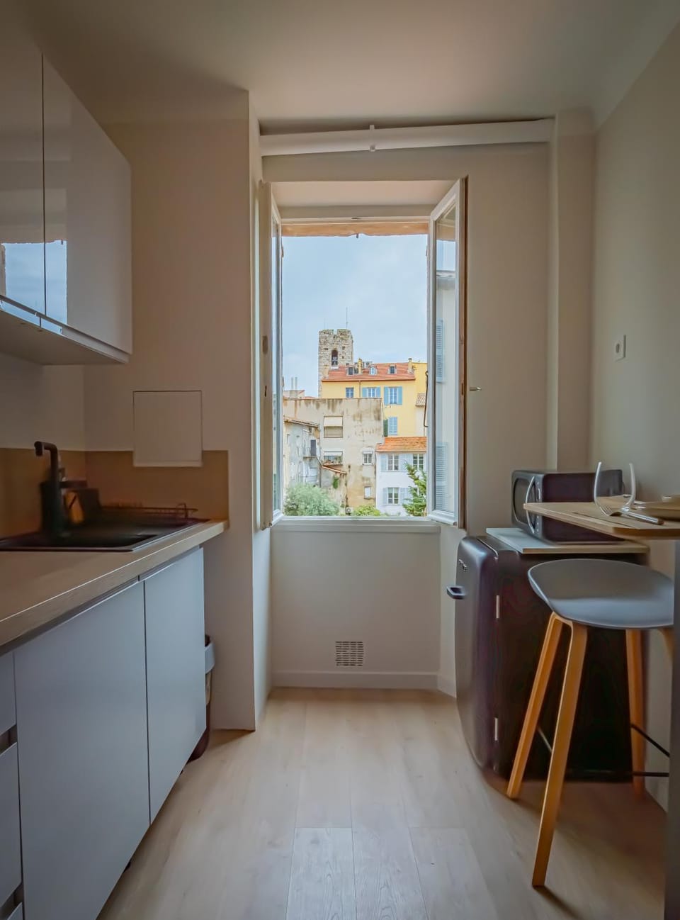 #302-Heart of Vieil Antibes - Place Nationale-High-End Newly Renovated & Furnished Appartment Apartment in Antibes