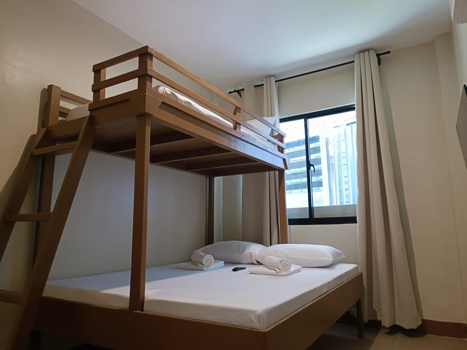 Bed, Bedroom, bunk bed