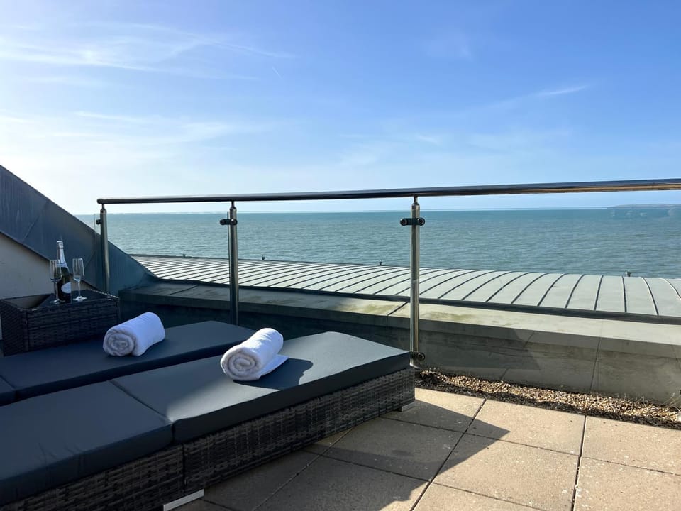Balcony/Terrace, Sea view, sunbed