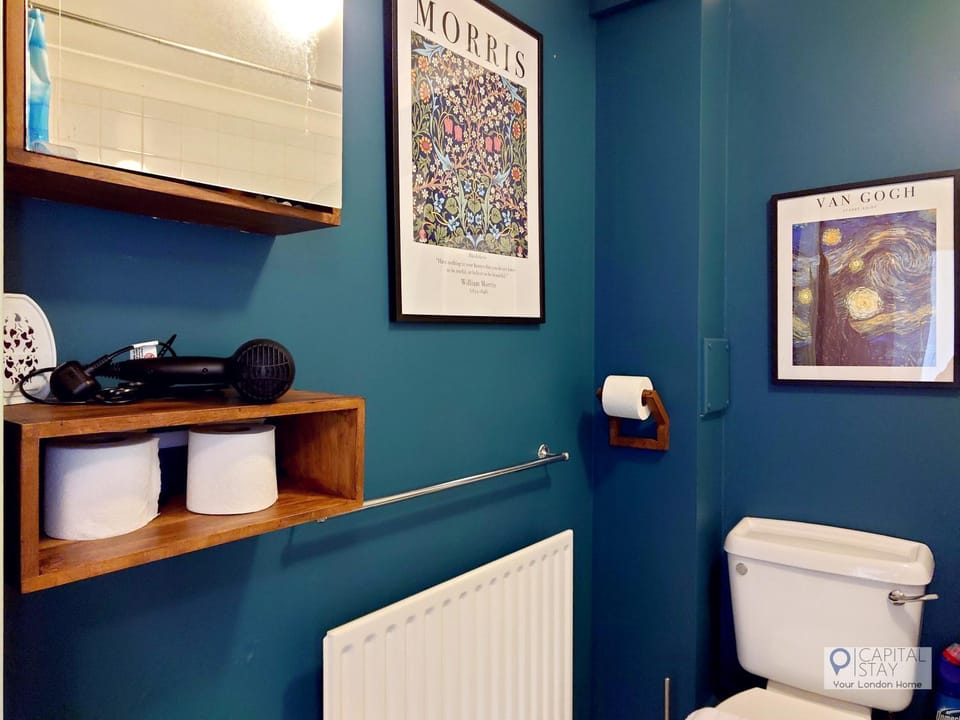 Fully Serviced Two Bed Apartment in Poplar Apartment in London