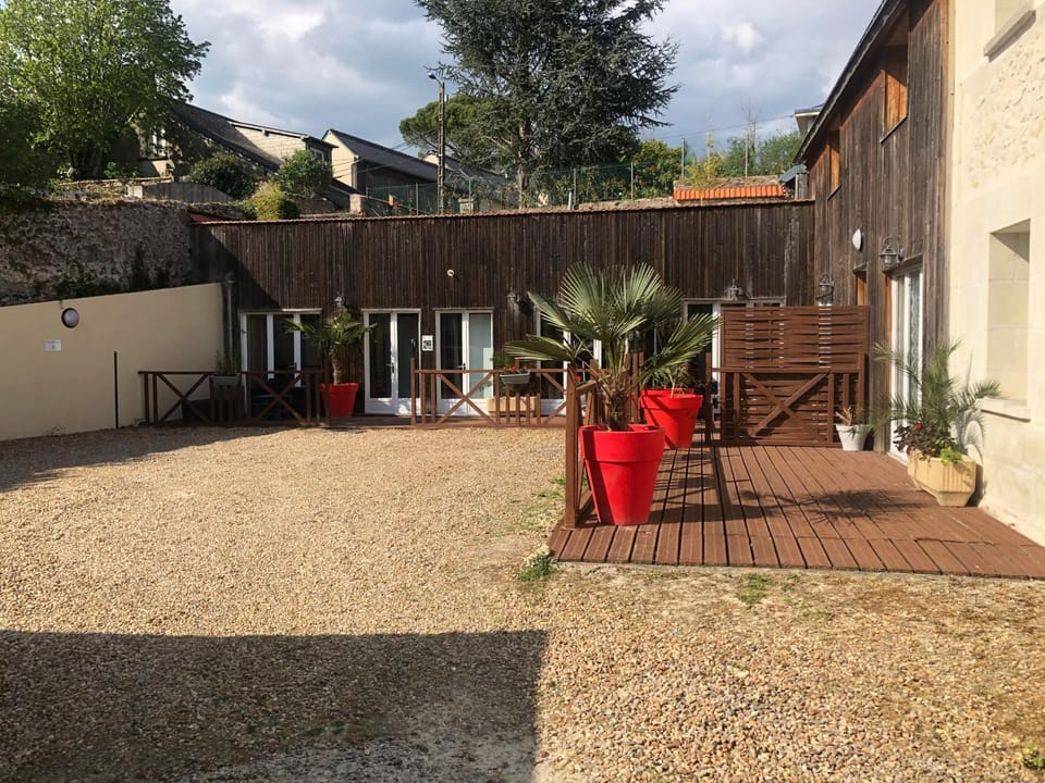 Appt familial avec terrasse et parking Apartment in Centre-Val de Loire
