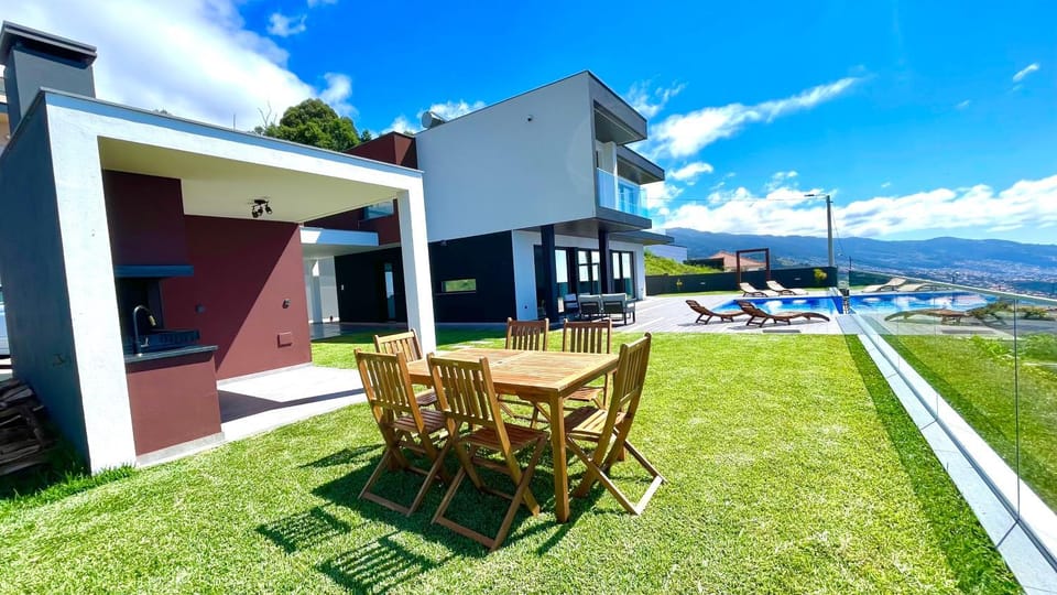 Villa Nóbrega Villa in Câmara De Lobos