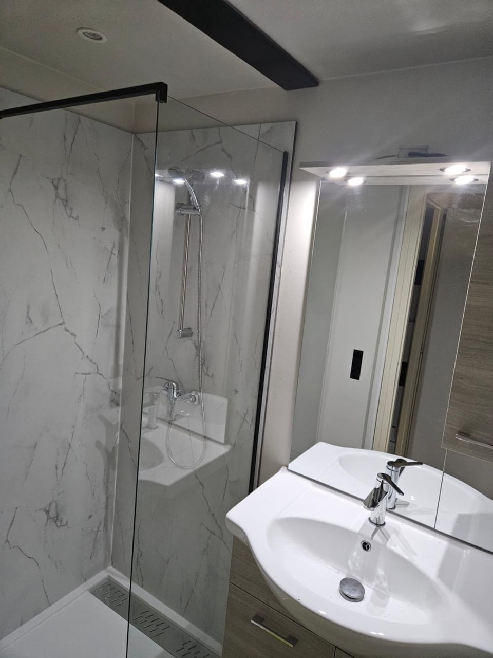 Shower, Bathroom